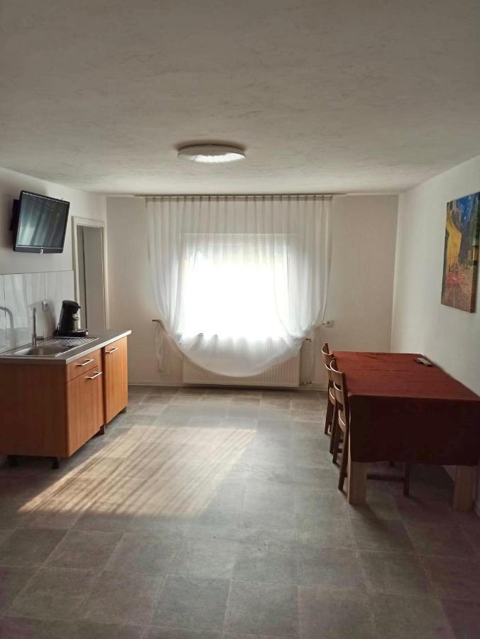 Apartments Zum Stillen Winkel Niederbreitbach Luaran gambar