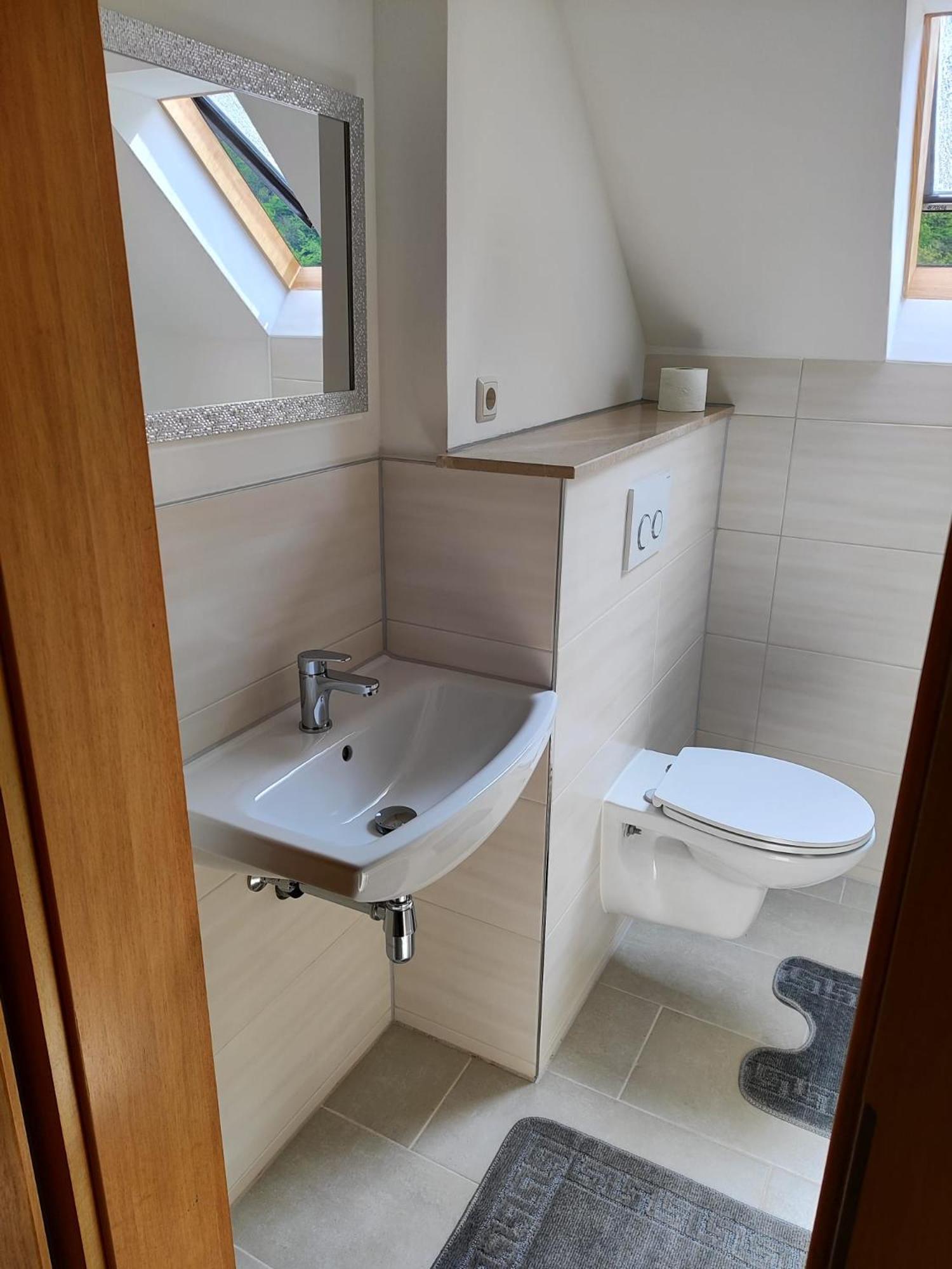Apartments Zum Stillen Winkel Niederbreitbach Luaran gambar
